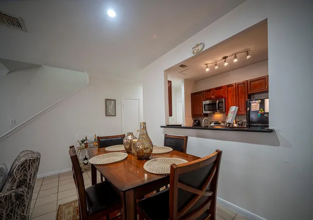 2nd image of 3224 Holly Hall St #3224, Houston, TX 77054 | MLS# 77192194
