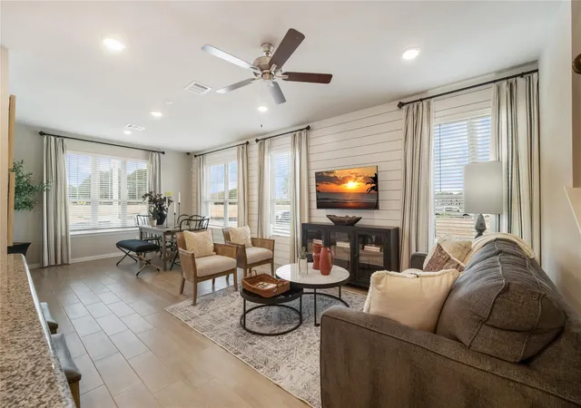 Photo 4 of Townhouse for sale at 11911 Outer Bark Dr #18, Tomball, TX 77375 | MLS# 89774883 | Listing updated on 2026-10-09