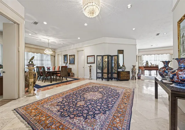 5th image of 8103 Lake Edge Ct, Houston, TX 77071 | MLS# 43605827