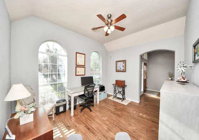Photo 3 of Sale Pending at 2939 Walnut Knoll Way, Houston, TX 77084 | MLS# 71261782 | Listing updated on 2026-09-11