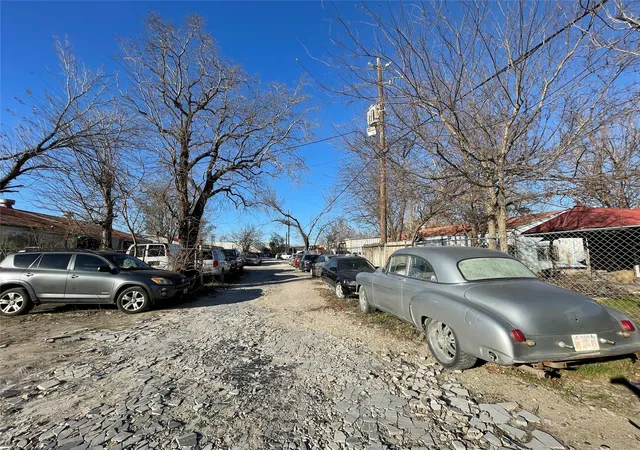 Photo 4 of Land for sale at 4920 W 34th Street, Houston, TX 77092 | MLS# 60186099 | Listing updated on 2026-06-18