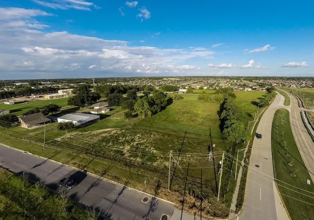 Photo 1 of Land for sale at 8612 Fuqua St, Houston, TX 77075 | MLS# 40413687 | Listing updated on 2026-05-20