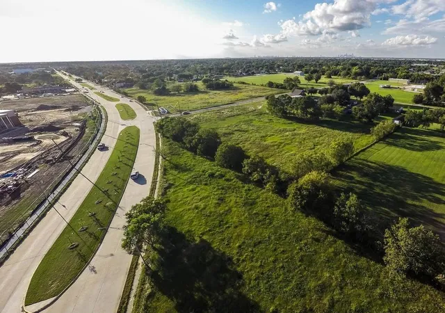 Photo 3 of Land for sale at 8612 Fuqua St, Houston, TX 77075 | MLS# 40413687 | Listing updated on 2026-05-20