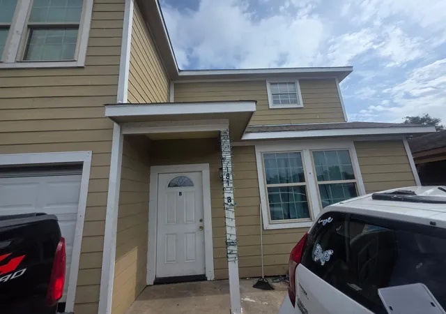 Photo 3 of Multi family home for sale at 1819 Debeney Dr, Houston, TX 77039 | MLS# 80466710 | Listing updated on 2026-06-19