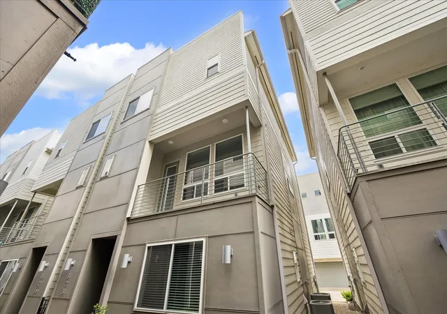 30th image of 323 Eado Park Cir, Houston, TX 77020 | MLS# 97774754