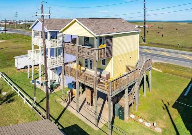Photo 2 of Single family home for sale at 17405 Termini San Luis Pass Rd, Galveston, TX 77554 | MLS# 64406067 | Listing updated on 2026-08-29