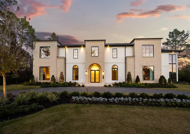 Photo 1 of Mansion for sale at 502 Grand Palisade Pl, Montgomery, TX 77316 | MLS# 81995424 | Listing updated on 2026-09-15