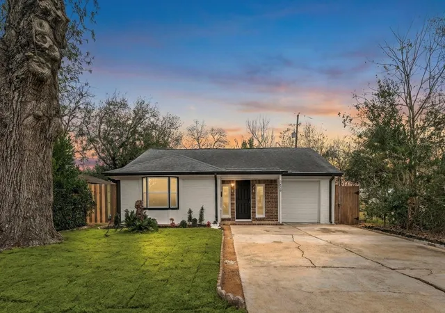 1st image of 7630 Lady St, Houston, TX 77021 | MLS# 64013825