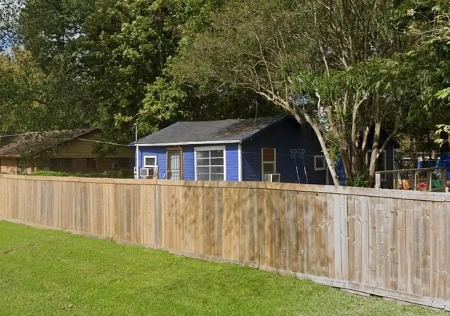 Photo 4 of Single family home for sale at 6907 Finch St, Houston, TX 77028 | MLS# 63326484 | Listing updated on 2026-02-08
