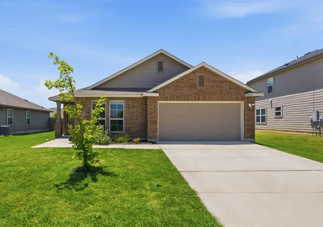 1st image of 1525 Birmingham Dr, Seguin, TX 78155 | MLS# 6155520