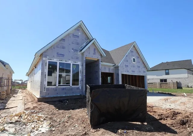 Photo 3 of Single family home for sale at 4919 Benton Woods Trl, Rosenberg, TX 77471 | MLS# 13099556 | Listing updated on 2026-10-06