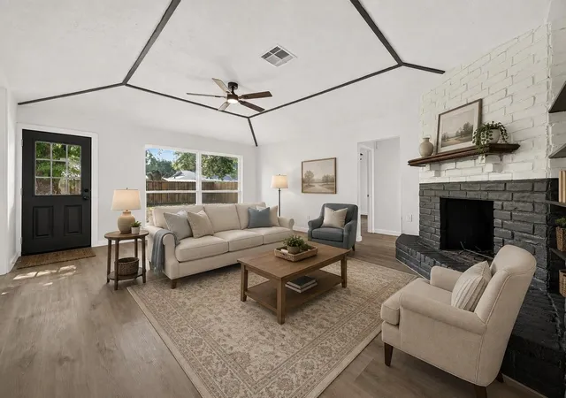 Photo 3 of Sale Pending at 13722 New Village Ln, Sugar Land, TX 77498 | MLS# 65122071 | Listing updated on 2026-09-24