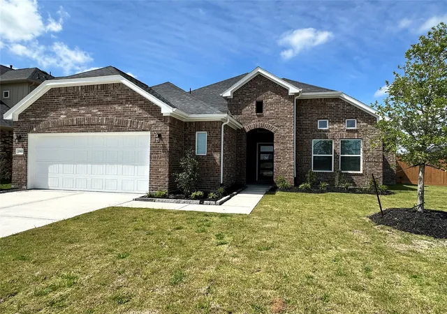 Photo 1 of Single family home for sale at 2502 Shallow Lake Ln, Rosharon, TX 77583 | MLS# 55930887 | Listing updated on 2026-09-12