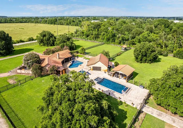 Photo 1 of Single family home for sale at 1226 County Rd 45, Angleton, TX 77515 | MLS# 64157177 | Listing updated on 2026-05-03