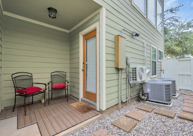 34th image of 2003 Wichita St, Houston, TX 77004 | MLS# 61627974