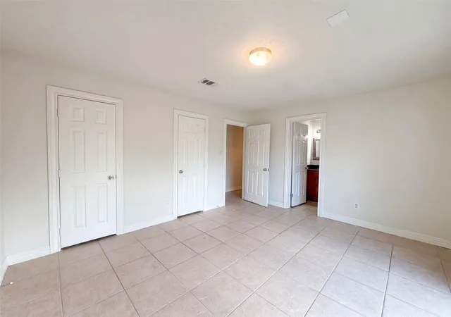 Photo 3 of Single family home for sale at 703 Midland Ct, Houston, TX 77060 | MLS# 27389130 | Listing updated on 2026-09-17