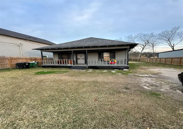 Homes for sale in Houston, TX | 4013 King St, Houston, TX 77026 | MLS# 2263592