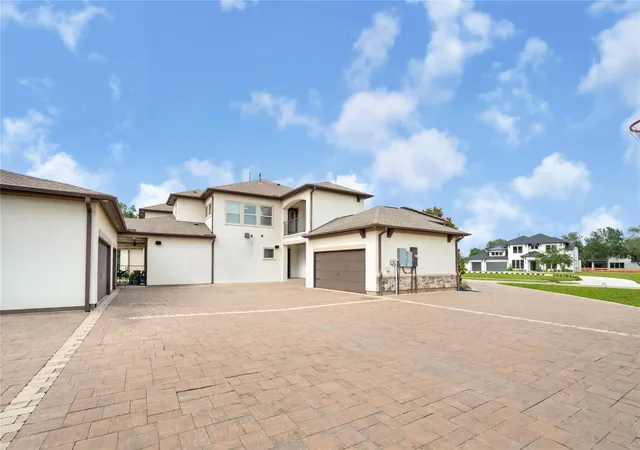Photo 2 of Mansion for sale at 8527 Woods Holw Trl, Richmond, TX 77406 | MLS# 60554776 | Listing updated on 2026-09-04