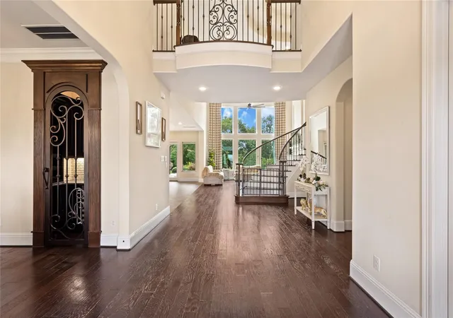 Photo 4 of Single family home for sale at 8527 Woods Holw Trl, Richmond, TX 77406 | MLS# 60554776 | Listing updated on 2026-09-04
