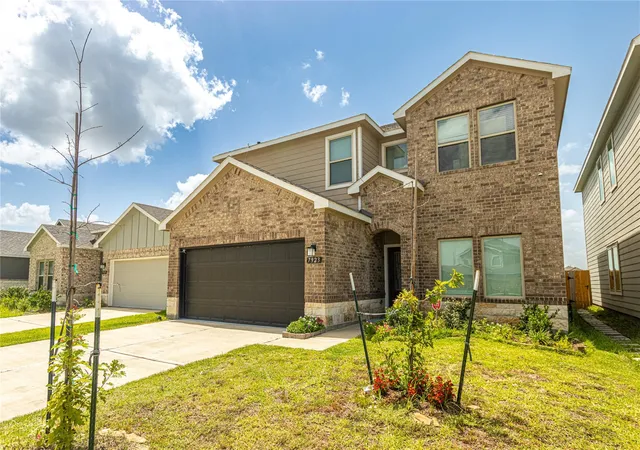 Photo 3 of Single family home for sale at 7923 Cypress Myrtle Dr, Cypress, TX 77433 | MLS# 87510598 | Listing updated on 2026-09-19