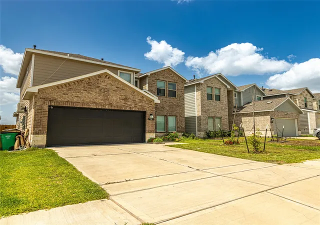 Photo 3 of Single family home for sale at 7923 Cypress Myrtle Dr, Cypress, TX 77433 | MLS# 87510598 | Listing updated on 2026-09-19