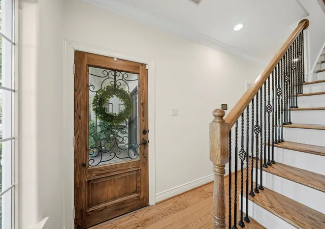 Photo 3 of Single family home for sale at 1525 Rosewood St, Houston, TX 77004 | MLS# 73387079 | Listing updated on 2026-09-12