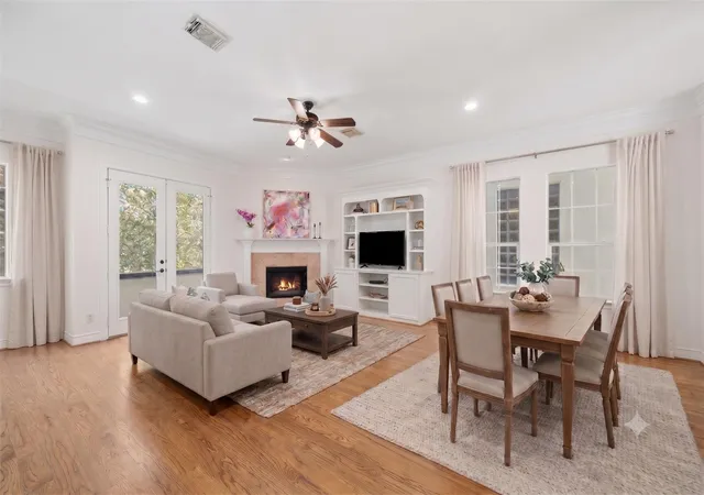 Photo 4 of Single family home for sale at 1525 Rosewood St, Houston, TX 77004 | MLS# 73387079 | Listing updated on 2026-09-12