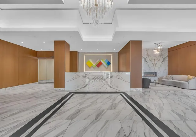 Photo 4 of Condo for sale at 3333 Allen Pkwy #406, Houston, TX 77019 | MLS# 58750988 | Listing updated on 2026-08-17