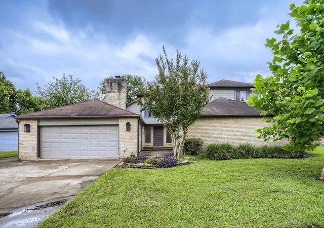 2nd image of 16505 Cornwall St, Jersey Village, TX 77040 | MLS# 22292349