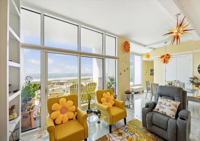 Listing Photo 2 - Condo for sale in building located at 500 Seawall Blvd, Galveston, TX 77550 - Unit #1014