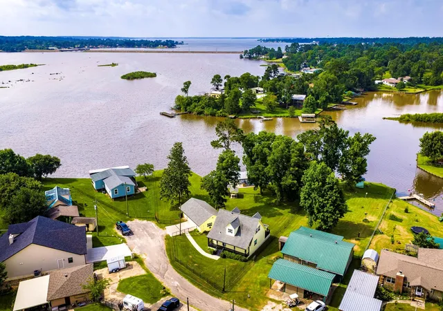 2nd image of 234 Mayhaw, Onalaska, TX 77360 | MLS# 76438074