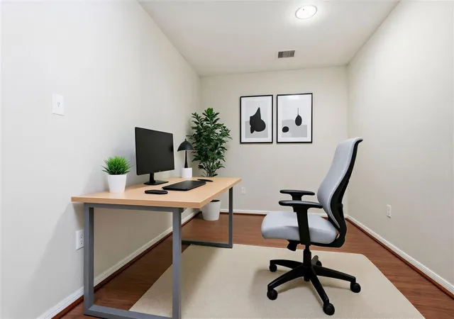 Photo 2 of Townhouse for sale at 6119 Shadow Isle Ln, Houston, TX 77084 | MLS# 6106290 | Listing updated on 2026-08-19