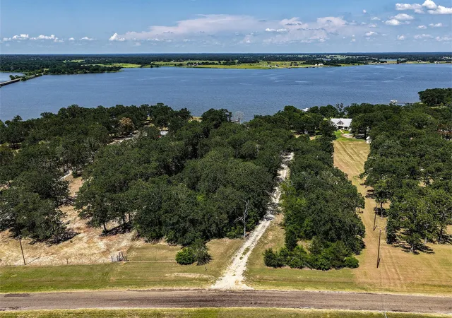 3rd image of 141 Lcr 773, Groesbeck, TX 76642 | MLS# 58831904