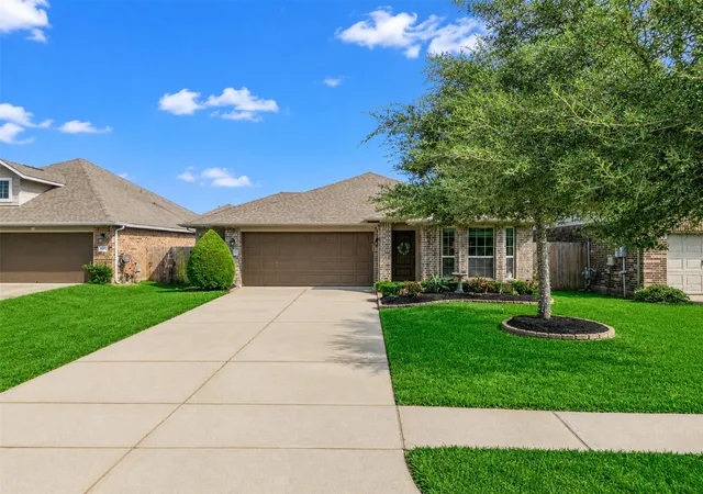 2nd image of 4827 Ladona Ct, League City, TX 77573 | MLS# 15861297