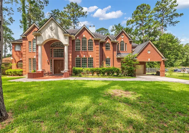 Photo 1 of Sale Pending at 15511 Oaklawn Park Dr, Houston, TX 77069 | MLS# 24625757 | Listing updated on 2026-09-09