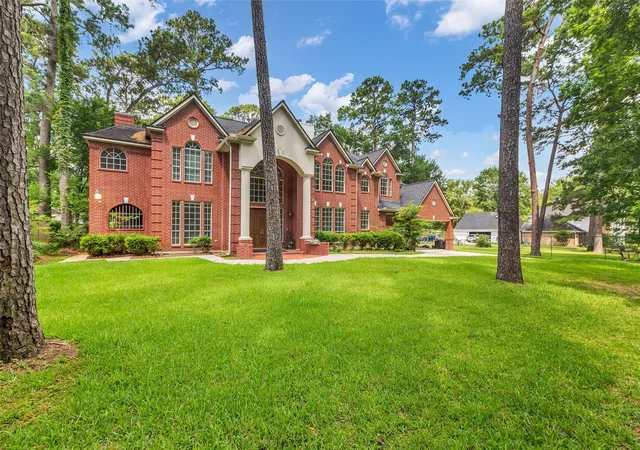 Photo 2 of Sale Pending at 15511 Oaklawn Park Dr, Houston, TX 77069 | MLS# 24625757 | Listing updated on 2026-09-09