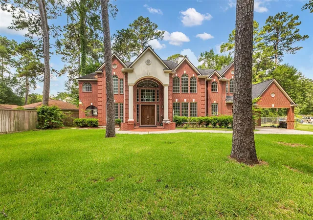 Photo 3 of Sale Pending at 15511 Oaklawn Park Dr, Houston, TX 77069 | MLS# 24625757 | Listing updated on 2026-09-09