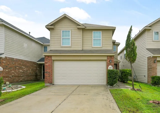 Photo 1 of Single family home for sale at 14902 Aberdeen Meadow Ln, Houston, TX 77053 | MLS# 16718882 | Listing updated on 2026-09-03