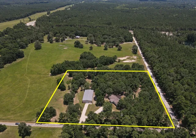1st image of 103 Louis Voan Rd, Huntsville, TX 77320 | MLS# 72699888