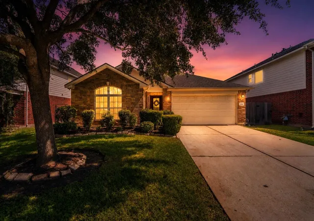 30th image of 2618 Los Alamos Cir, Deer Park, TX 77536 | MLS# 95738004