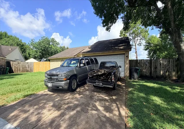 Photo 2 of Single family home for sale at 3403 Golders Green Dr, Houston, TX 77082 | MLS# 96963879 | Listing updated on 2026-09-02