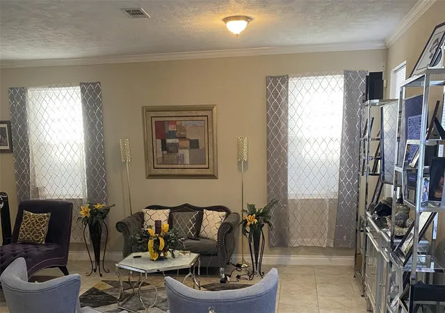 Photo 4 of Single family home for sale at 1024 Lexington Blvd, Missouri City, TX 77489 | MLS# 10359109 | Listing updated on 2026-08-29