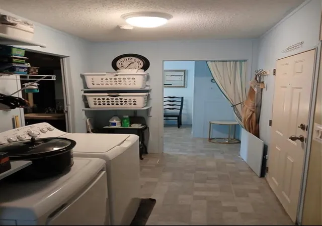 29th image of 333 9th St, Dickinson, TX 77539 | MLS# 58361324