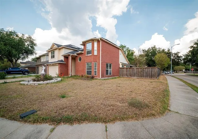 Photo 2 of Single family home for sale at 16355 Flint Run Way, Sugar Land, TX 77498 | MLS# 93259391 | Listing updated on 2026-08-27