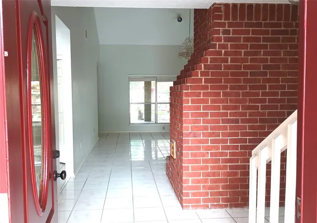 Photo 4 of Single family home for sale at 16355 Flint Run Way, Sugar Land, TX 77498 | MLS# 93259391 | Listing updated on 2026-08-27