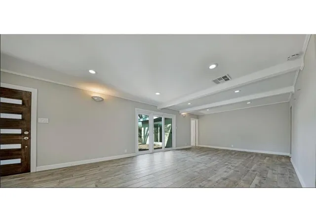 Photo 2 of Single family home for sale at 5234 Saxon Dr, Houston, TX 77092 | MLS# 90901247 | Listing updated on 2025-09-20