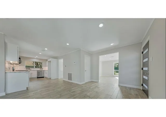 Photo 3 of Single family home for sale at 5234 Saxon Dr, Houston, TX 77092 | MLS# 90901247 | Listing updated on 2025-09-20
