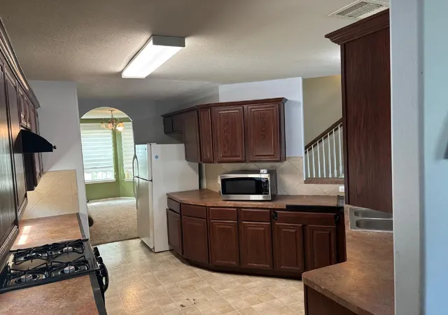 5th image of 1106 Crestmont Pl Loop, Missouri City, TX 77489 | MLS# 40472988