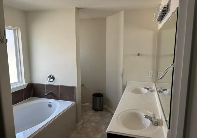 8th image of 1106 Crestmont Pl Loop, Missouri City, TX 77489 | MLS# 40472988