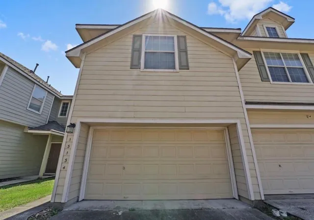 Photo 2 of Townhouse for sale at 13134 Peppergate Ln, Houston, TX 77044 | MLS# 96483583 | Listing updated on 2026-08-26